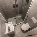 Vipavska House بيت شباب *