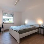 Vipavska House بيت شباب *