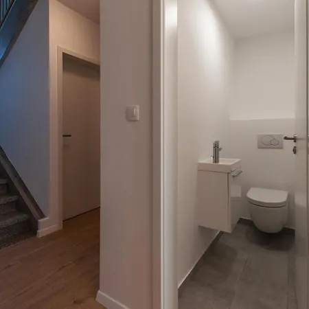 Vipavska House Ostello