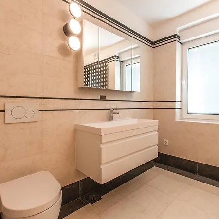 Vipavska House * Любляна