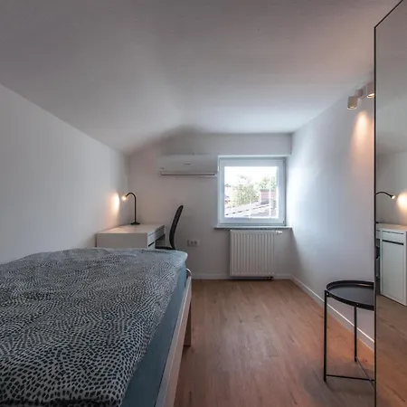 Vipavska House Hostel *