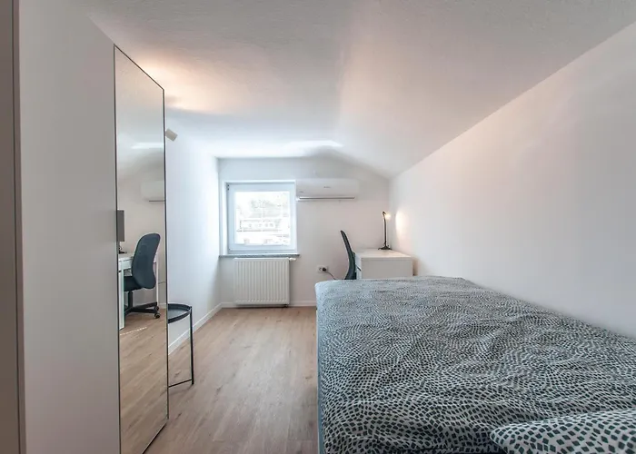 Hostel Vipavska House